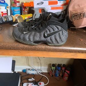 Nike foamposite size 9.5